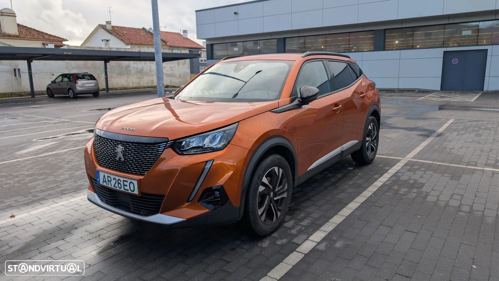 Peugeot 2008 1.2 PureTech Allure Pack - 2