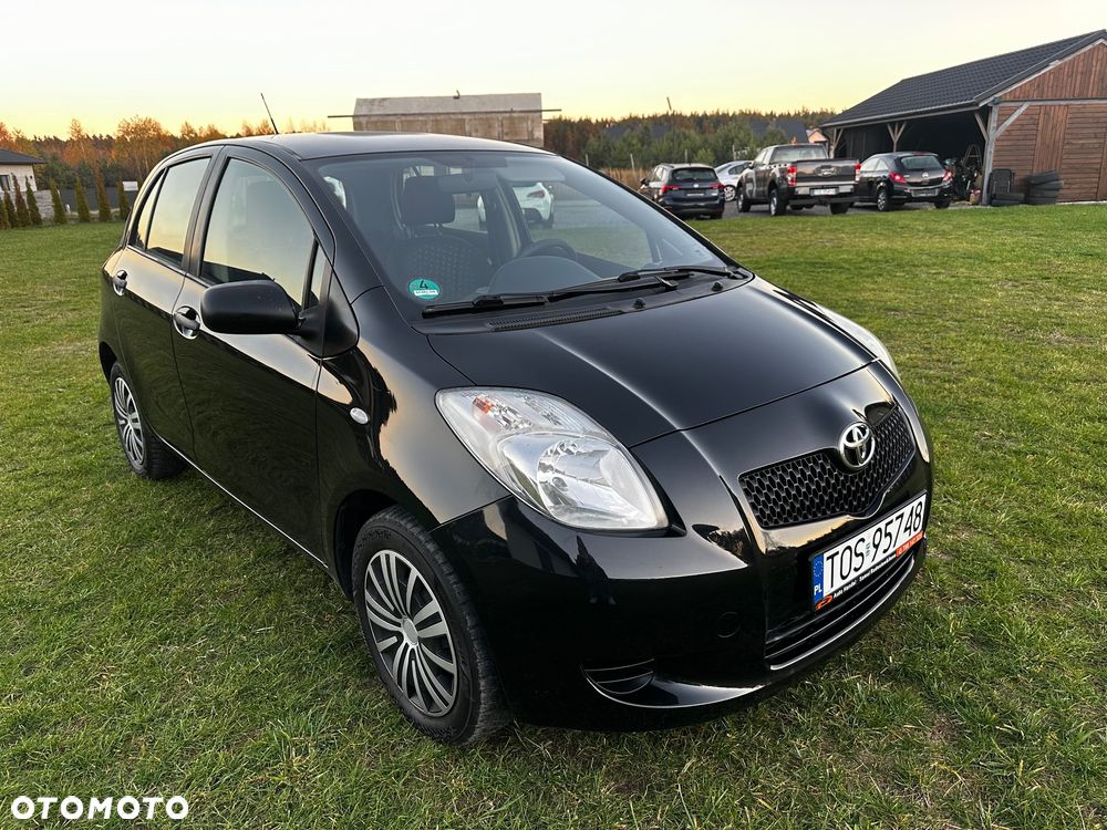 Toyota Yaris 1.3 VVT-i Luna - 1