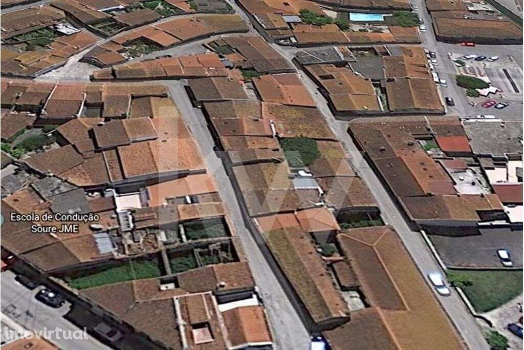 Moradia para requalificar | Centro da Vila Soure | T3 | Oportunidade p - Grande imagem: 3/12