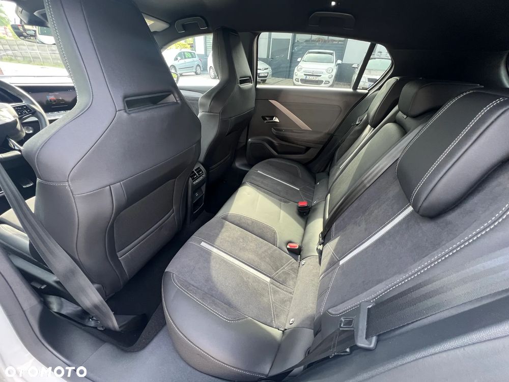 Opel Astra GSe - 20