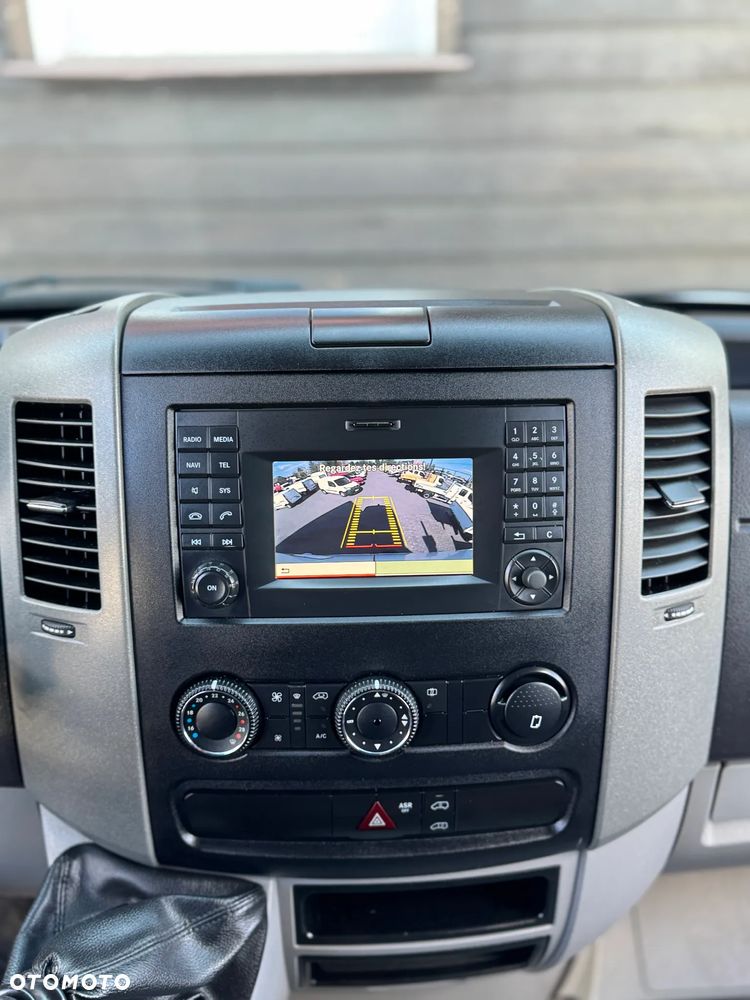 Mercedes-Benz SPRINTER - 36