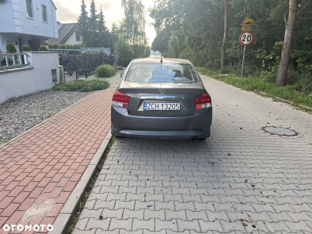 Honda City 1.4 Comfort - 2