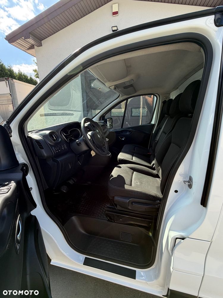 Renault Trafic Blaszak 2.0 - 16