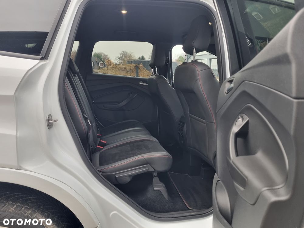 Ford Kuga 2.0 TDCi 4x2 ST-Line - 30