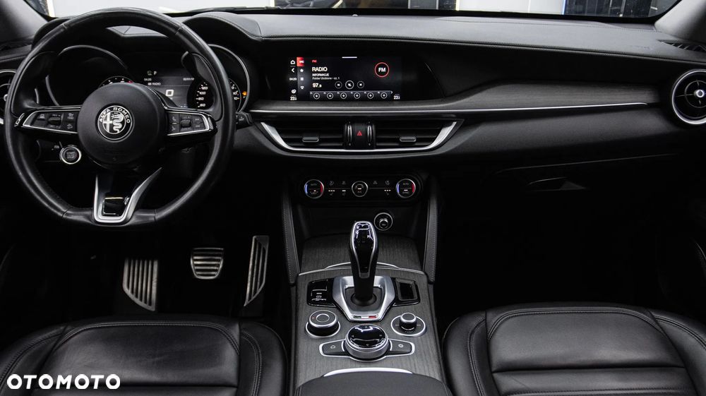 Alfa Romeo Stelvio 2.0 Turbo TI Q4 - 19