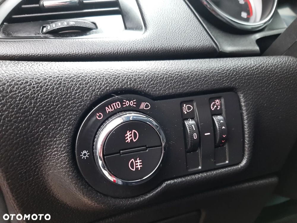 Opel Astra 1.4 Turbo Active - 21