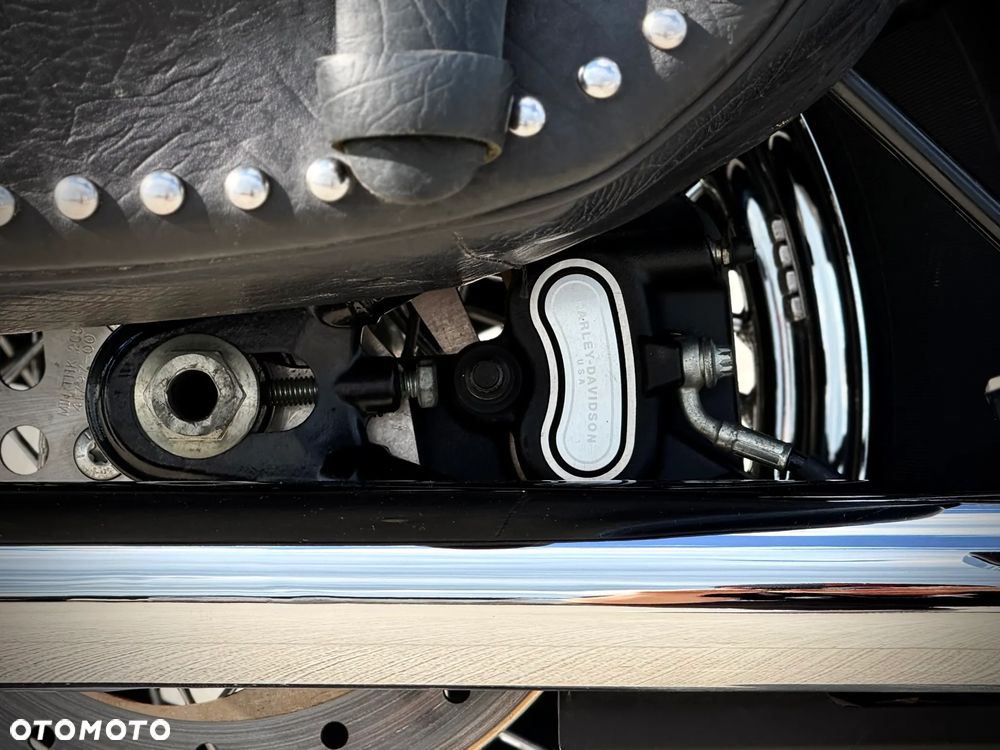 Harley-Davidson Softail Heritage Classic - 16
