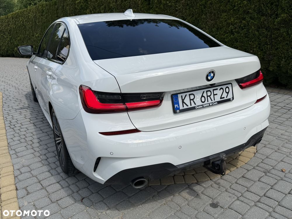 BMW Seria 3 318i M Sport - 6