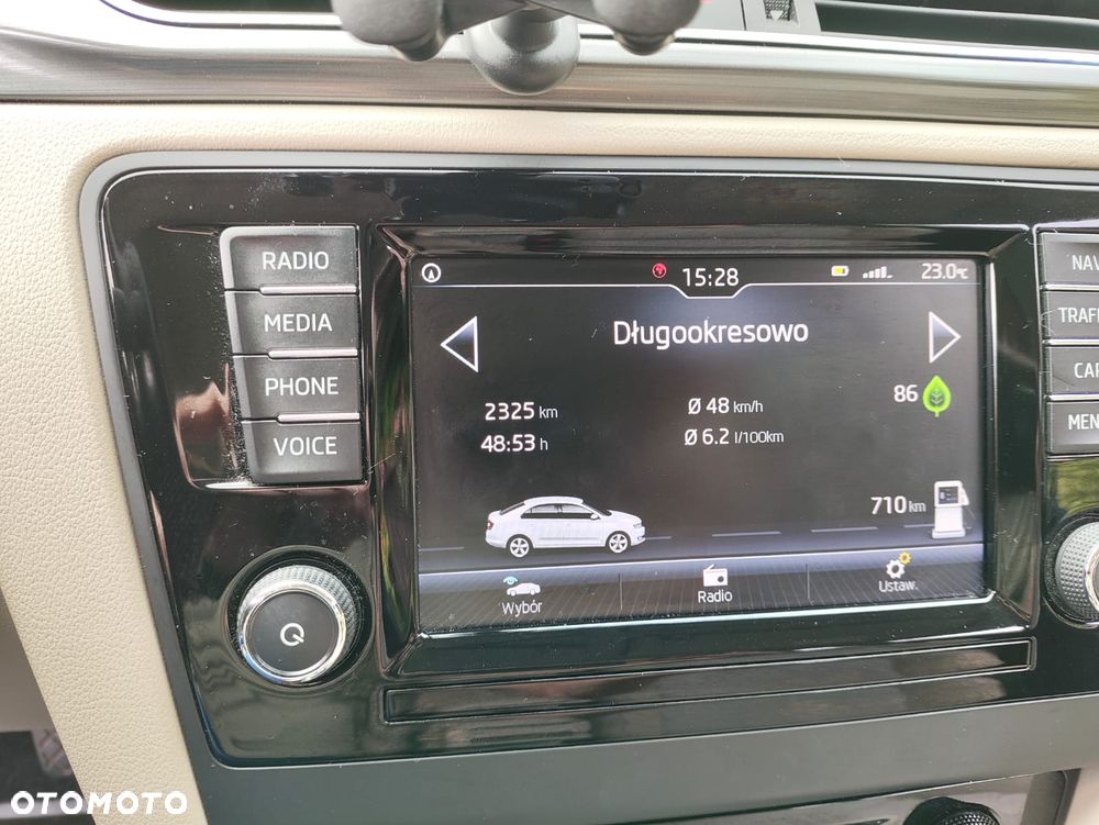 Skoda RAPID Spb 1.0 TSI Style DSG - 13