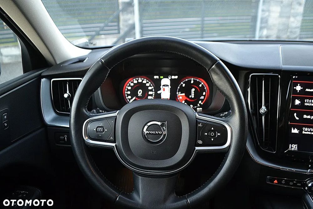 Volvo XC 60 D4 AWD Geartronic Momentum - 13