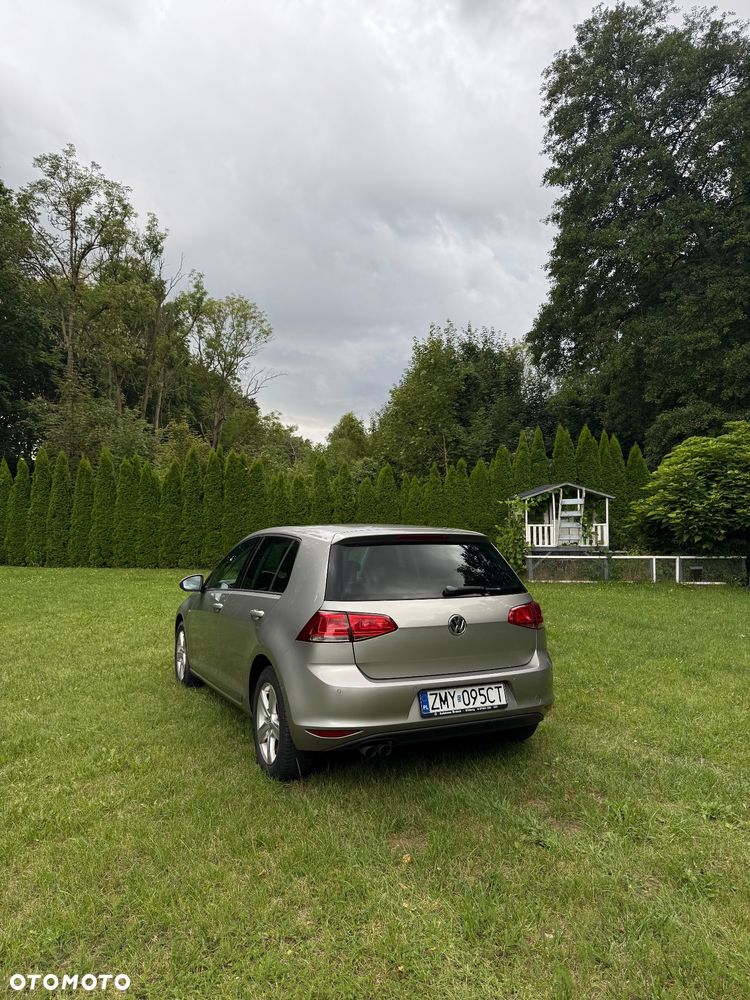 Volkswagen Golf - 4