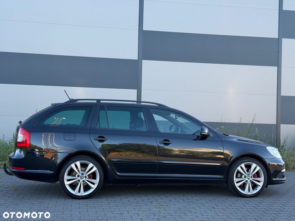 Skoda Octavia 2.0 TDI RS DSG - 9