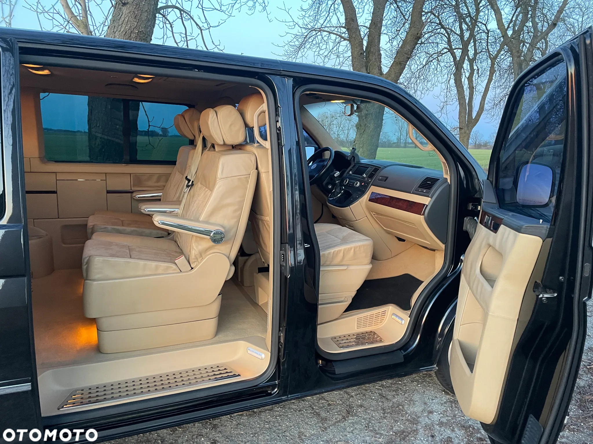 Volkswagen Transporter Multivan United Autm - 19