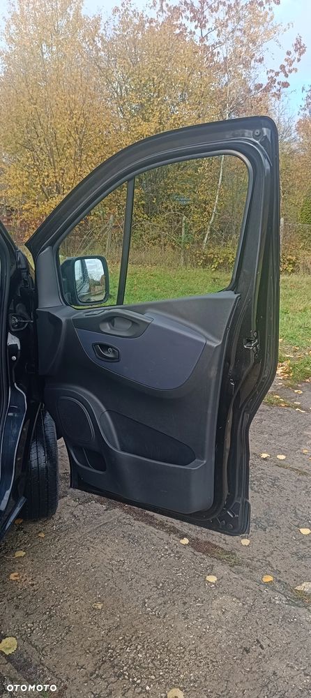 Opel Vivaro Trafic nv300 klimatyzacja L1H1 2014 r Vito master tempomat ładny - 25
