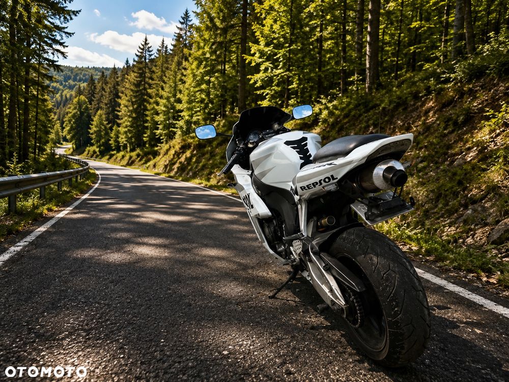 Honda CBR - 5