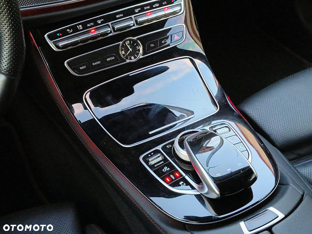 Mercedes-Benz Klasa E AMG 53 Coupe 4-Matic+ 9G-TRONIC - 9