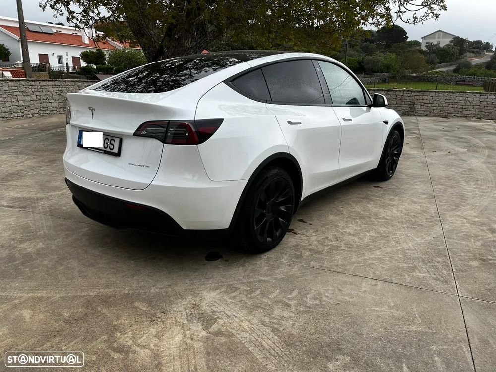 Tesla Model Y Long Range Dual Motor AWD - 5