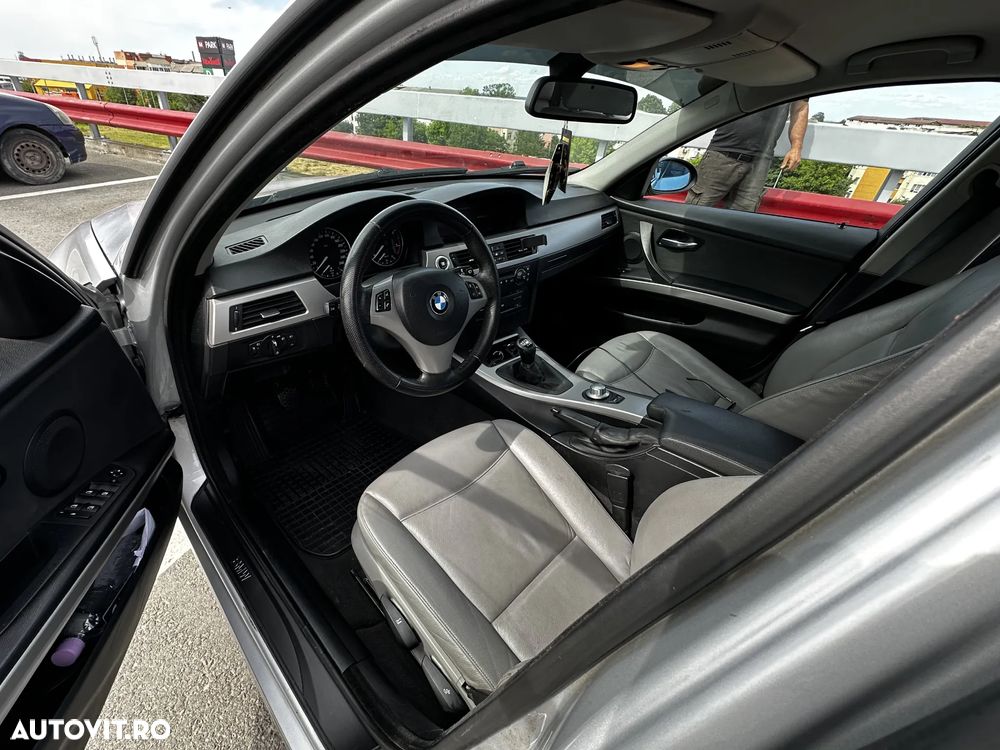 BMW Seria 3 318d - 6