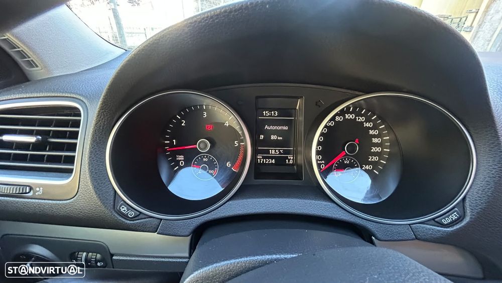 VW Golf 1.6 TDI Confortline - 10