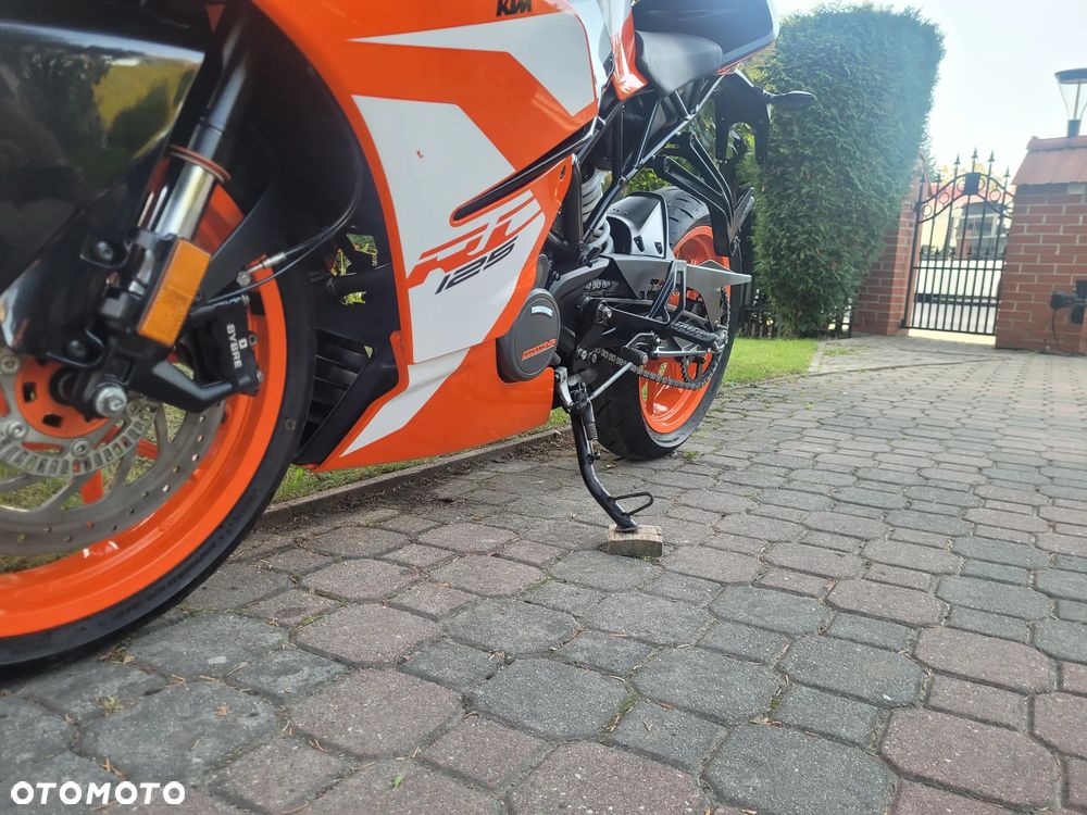 KTM RC 125 - 21