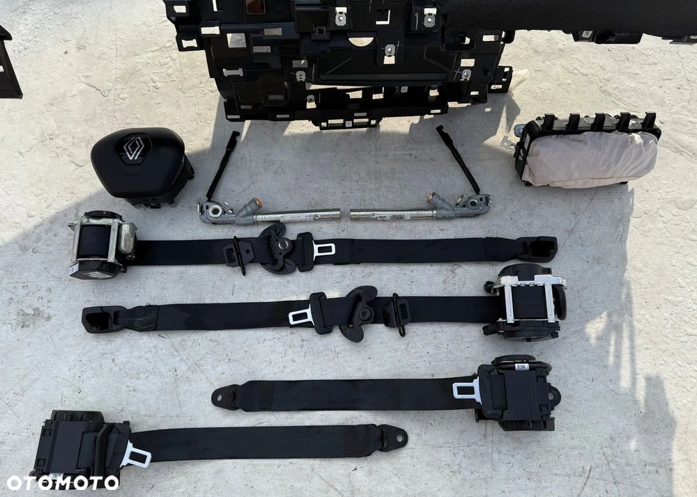 RENAULT MEGANE V 5 E-TECH DESKA KONSOLA KOKPIT PULPIT PÓŁKA PARAPET PODUSZKI POWIETRZNE KIEROWCY PODUSZKA POWIETRZNA PASAŻERA AIRBAG AIR BAG SRS FOTELA W FOTEL KURTYNA KURTYNY PASY PAS OKAZJA SPRAWDŹ Raz2 - 5