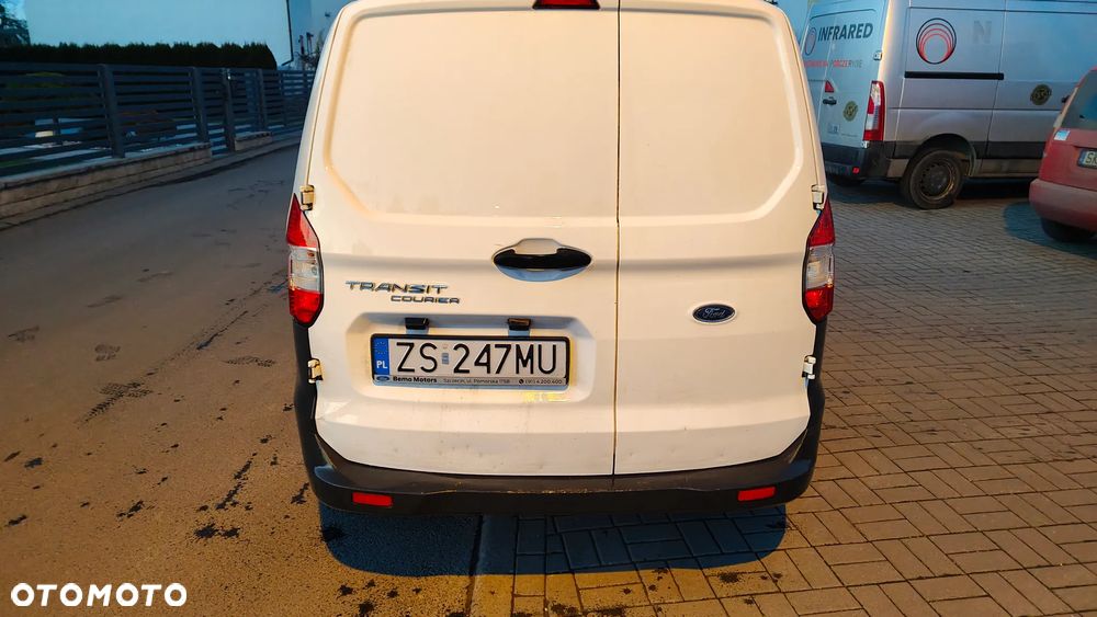 Ford Transit Courier - 6