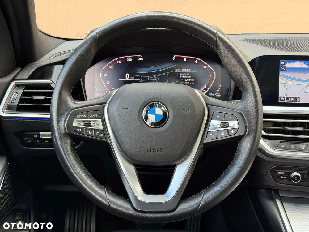 BMW Seria 3 320d Sport Line Shadow sport - 12