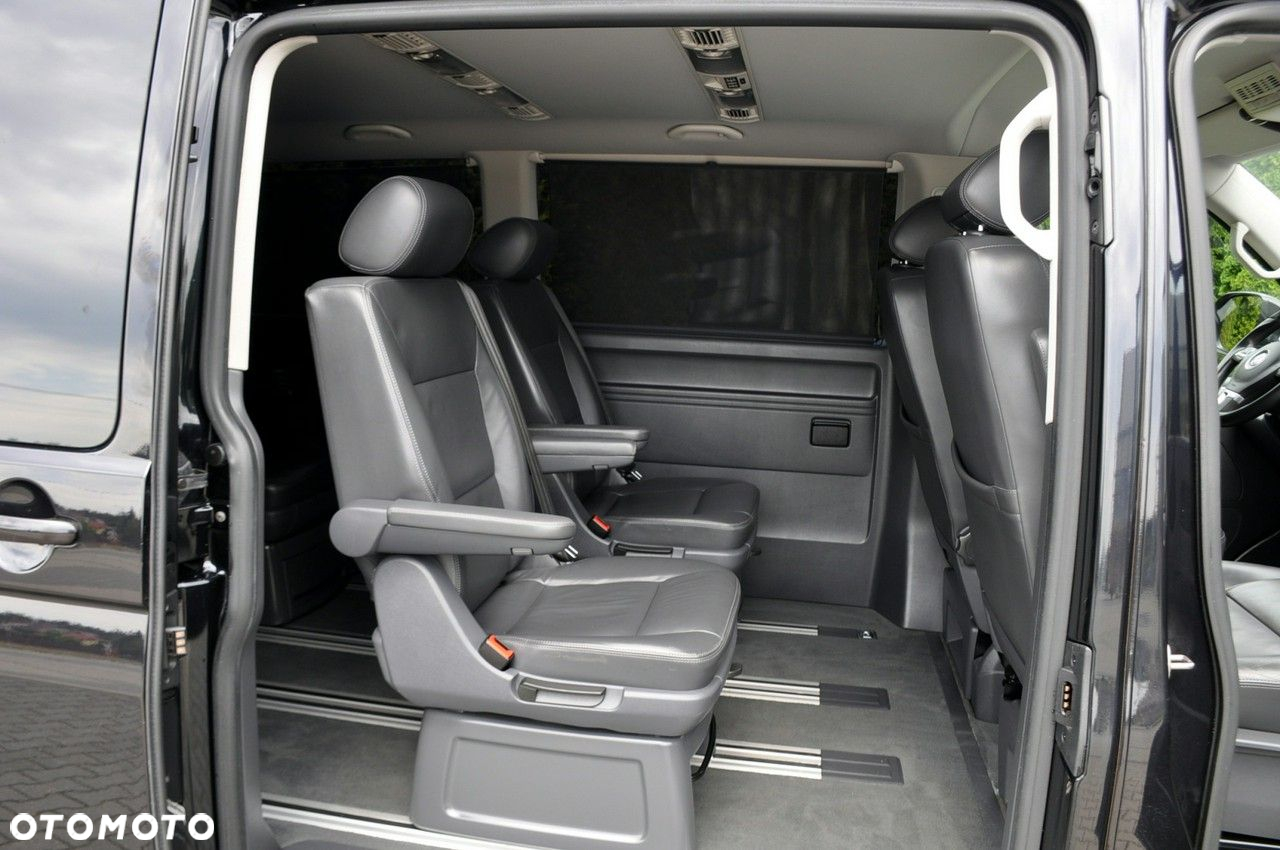 Volkswagen Multivan - 20