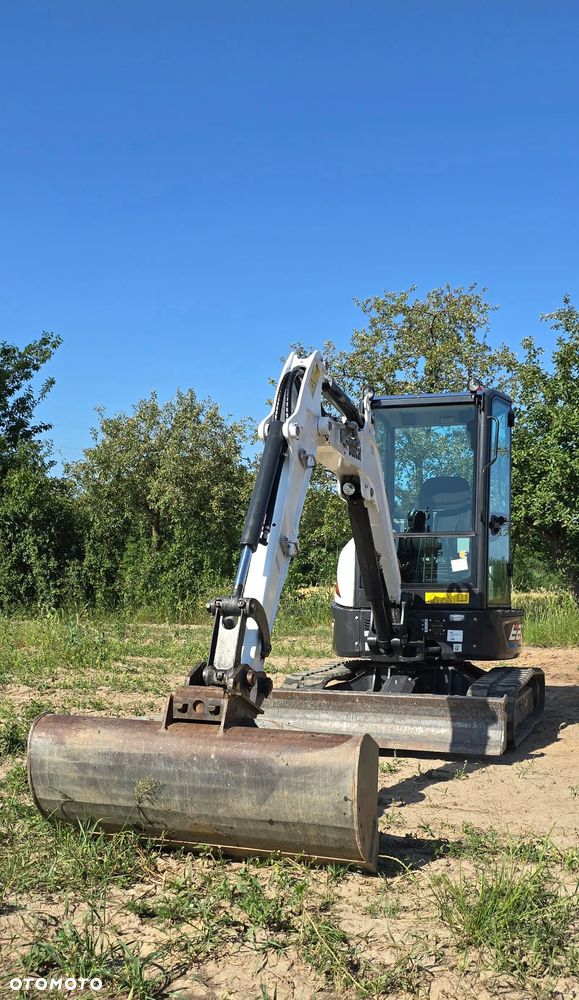 Bobcat E27 - 8