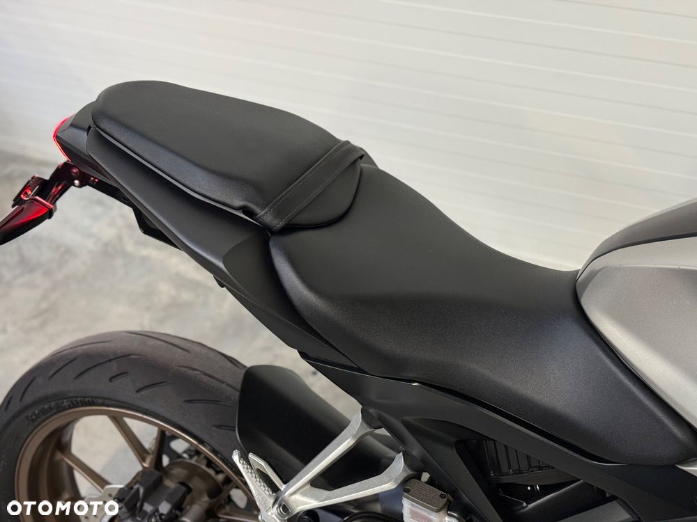 Honda CB - 17