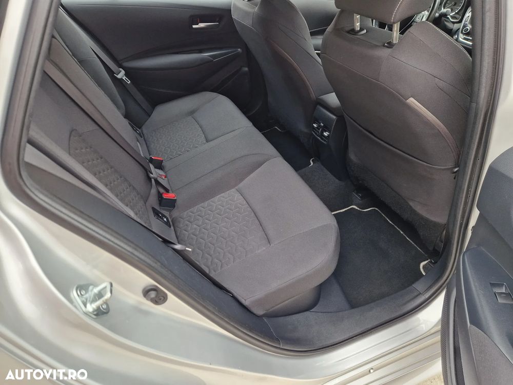 Toyota Corolla 1.8 Hybrid Comfort - 7