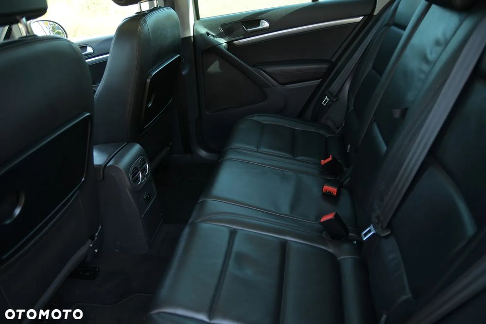 Volkswagen Tiguan - 22