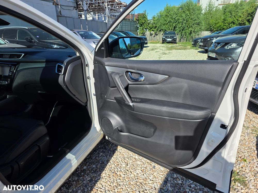 Nissan Qashqai 1.6 dCi DPF tekna - 12