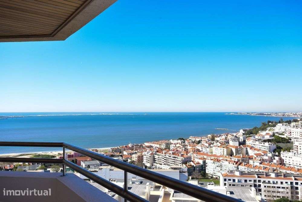 Apartamento remodelado com Vista Rio Tejo e Condomínio de Luxo com Pis