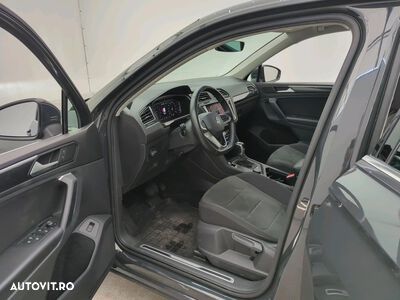 Volkswagen Tiguan - 3