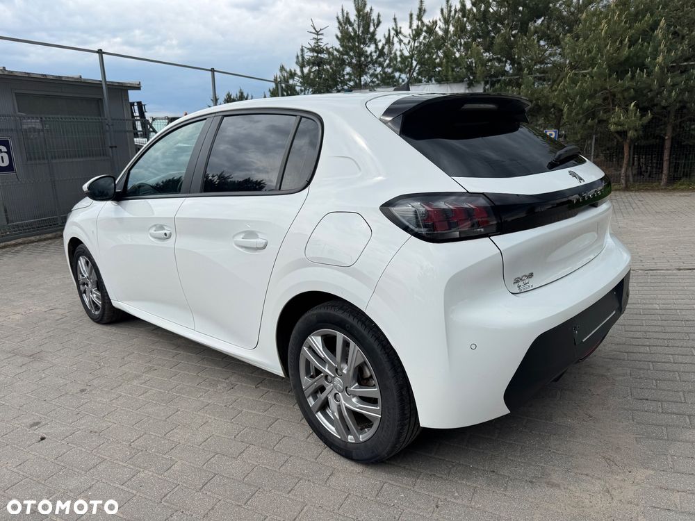 Peugeot 208 - 2