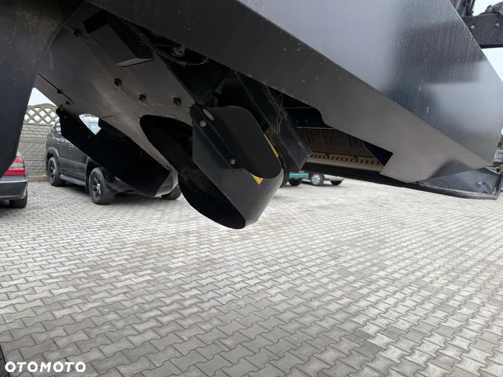 New Holland CX 5090- rok 2013 - 16