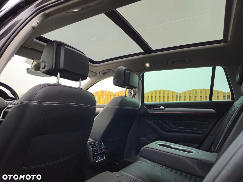 Volkswagen Passat 2.0 TDI SCR DSG Business - 31