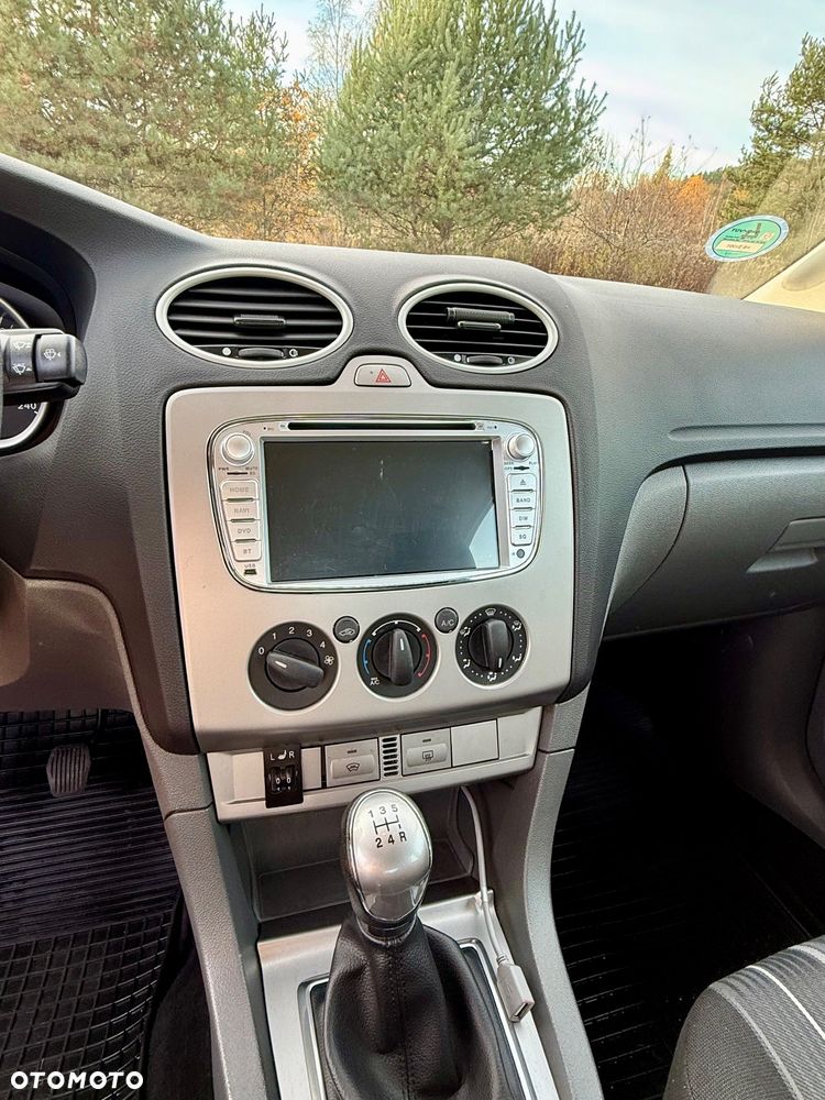 Ford Focus 1.6 16V Black Magic - 26