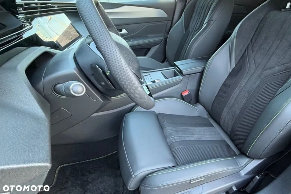 Peugeot 408 1.2 PureTech mHEV GT Exclusive S&S e-DCS6 - 8