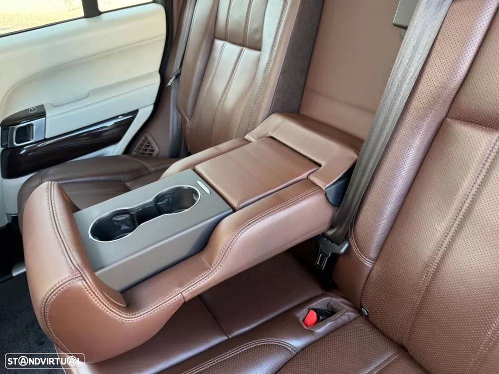 Land Rover Range Rover 4.4 SDV8 Autobiography - 32