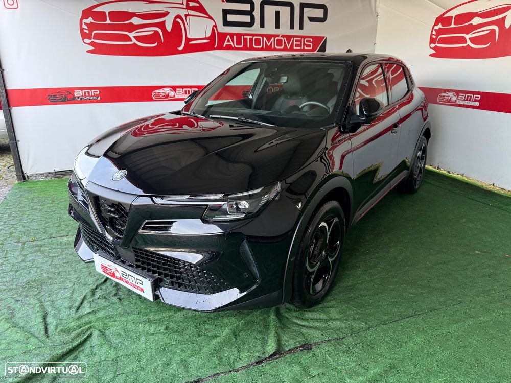 Alfa Romeo Junior 1.2 Speciale eDCT6 - 1