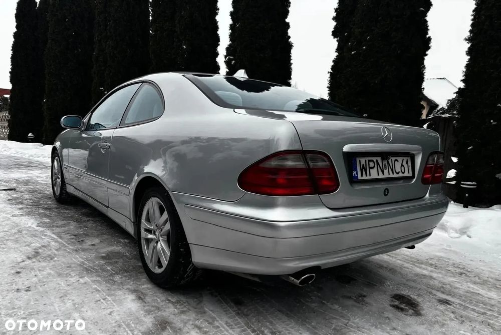 Mercedes-Benz CLK - 10