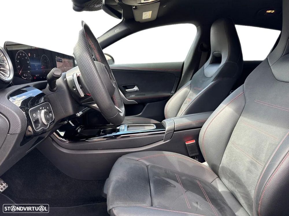 Mercedes-Benz CLA 200 d Shooting Brake AMG Line Aut. - 11