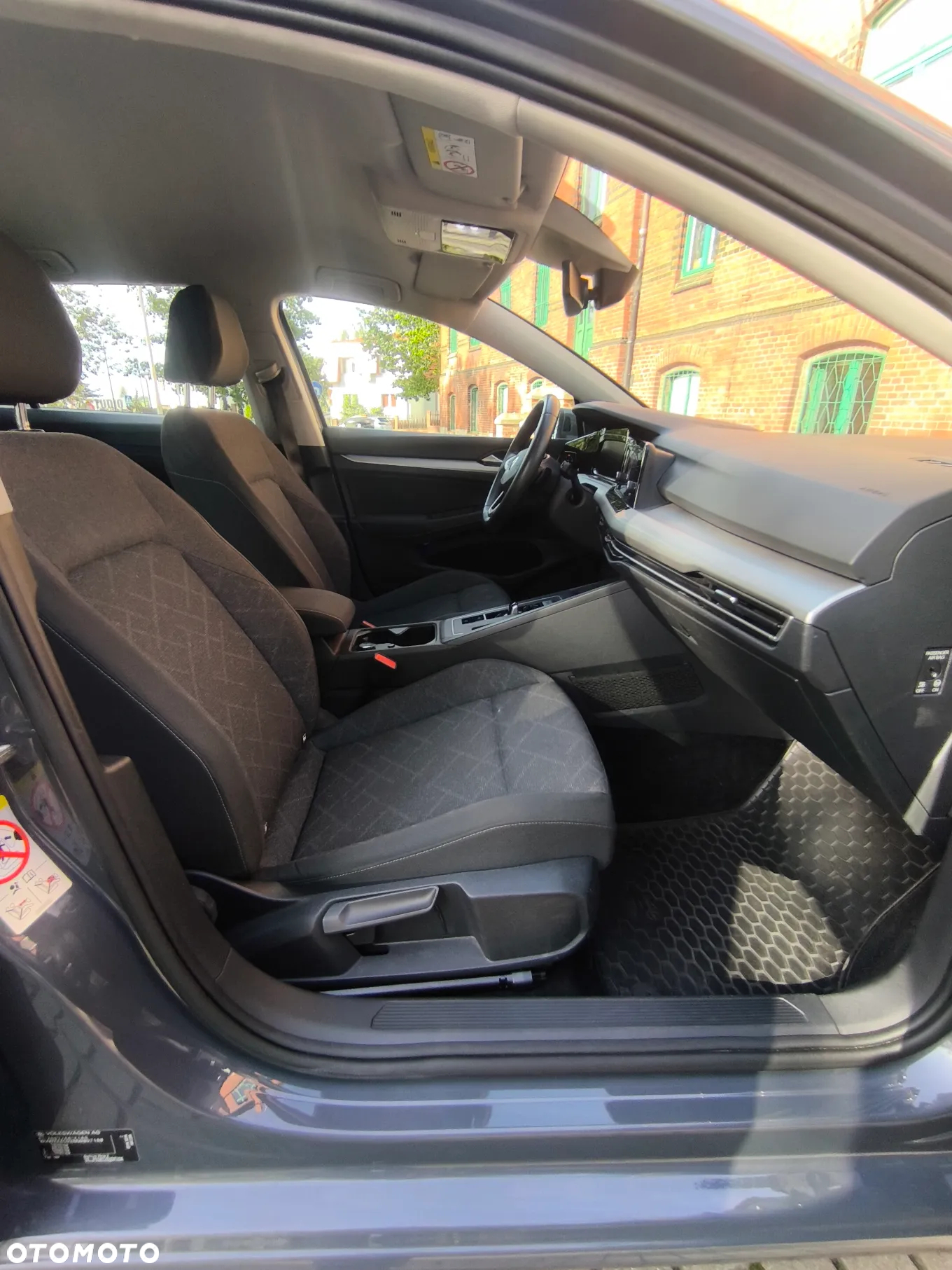 Volkswagen Golf - 16