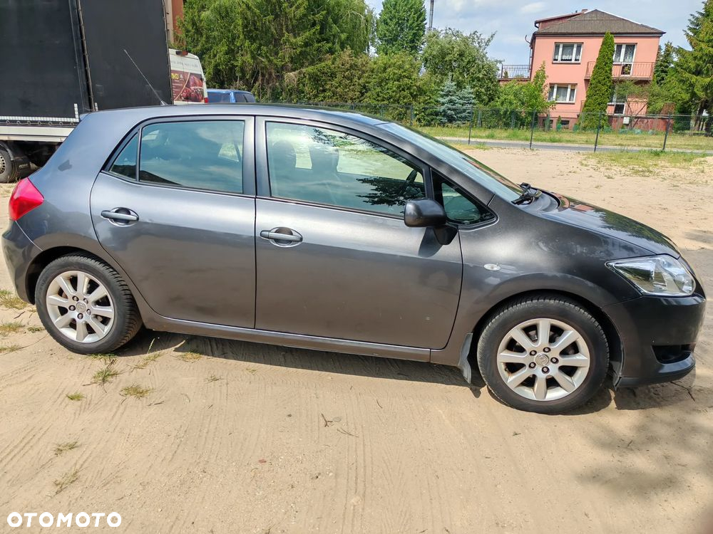Toyota Auris - 3