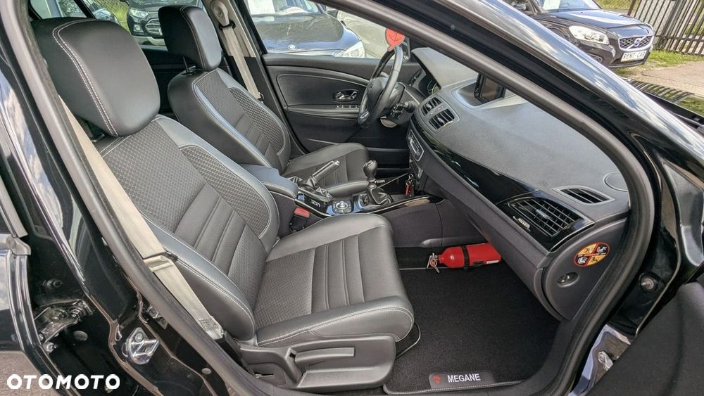 Renault Megane ENERGY TCe 130 BOSE EDITION - 19