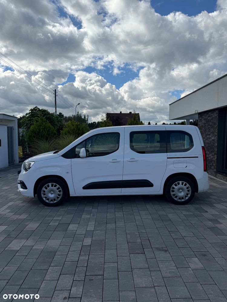 Opel Combo 1.5 CDTI Essentia S&S - 4