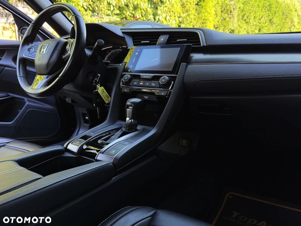Honda Civic 1.0 i-VTEC Turbo CVT Elegance - 14