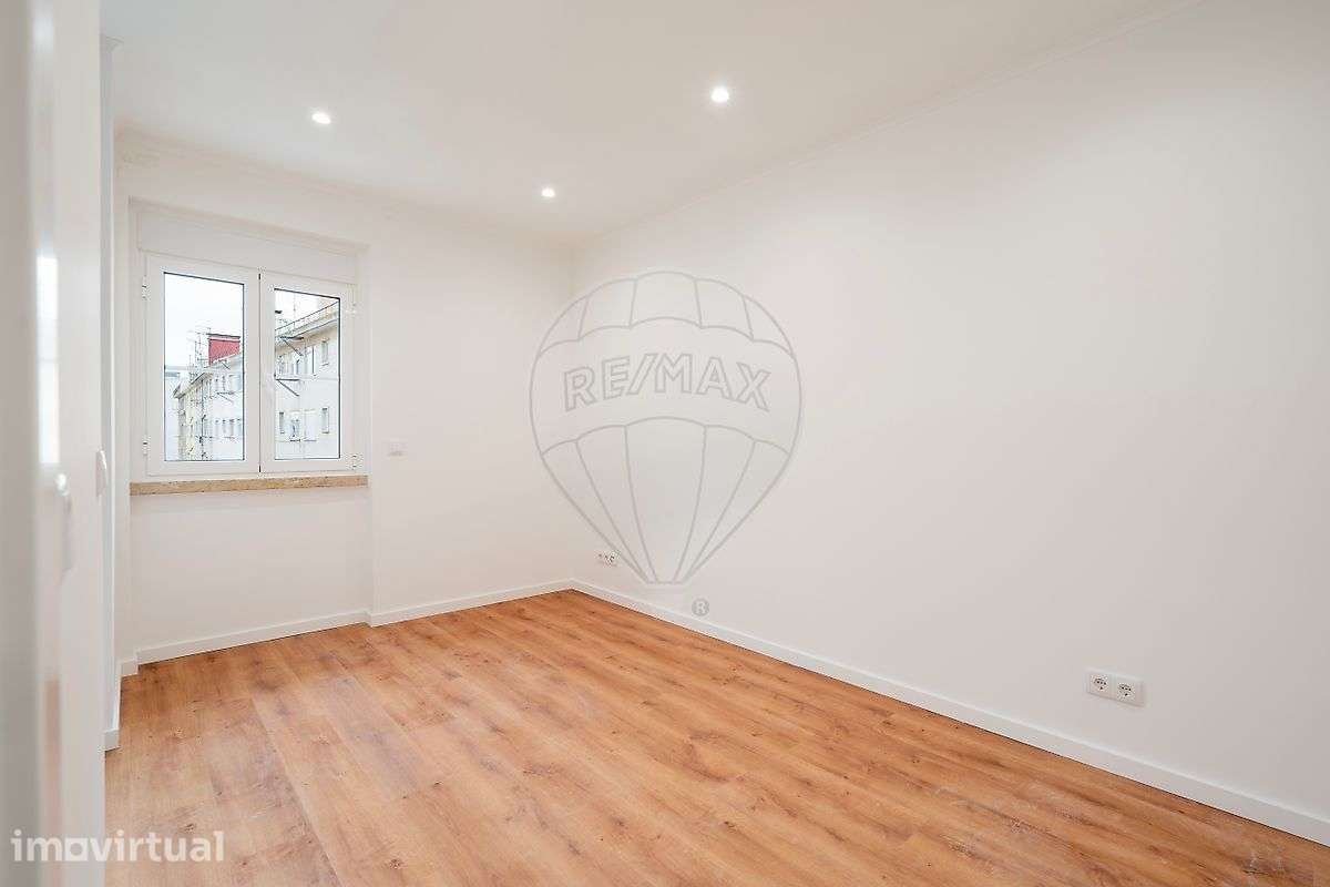 Apartamento T2 para arrendamento - Grande imagem: 2/15